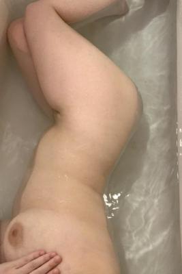 Bath time (f)