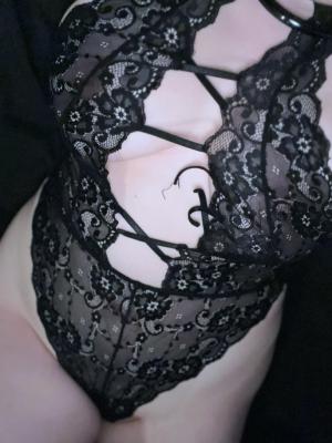 Sunday sinning in my (f)reshly ripped lingerie